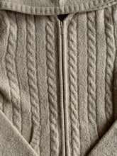 Load image into Gallery viewer, Vintage Cable Knit Wool Sweater - M
