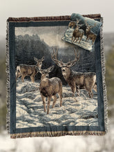 Load image into Gallery viewer, Vintage Whitetail Deer Throw &amp; Pillow Set
