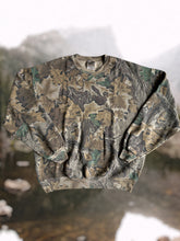 Load image into Gallery viewer, Camo Crewneck - XL

